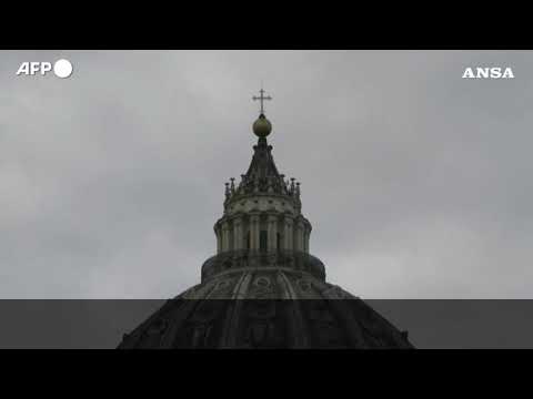 Il Papa all’Angelus: “Basta violenze in Congo”