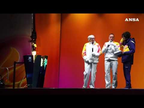 Milano Cortina: la fiamma olimpica a Verona, Valbusa e Simeoni tra i tedofori