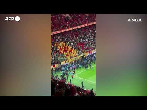 Finale Coppa d’Africa, i tifosi senegalesi tentano di invadere il campo