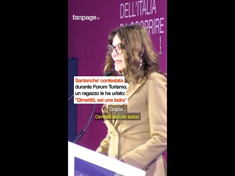 Santanche’ contestata durante Forum Turismo, un ragazzo le ha urlato: “Dimettiti, sei una ladra”