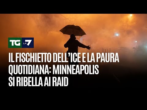 Il fischietto dell’Ice e la paura quotidiana: Minneapolis si ribella ai raid