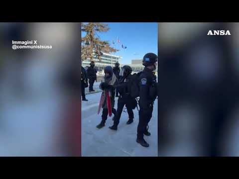 Arrestati cento membri del clero all’aeroporto di Minneapolis