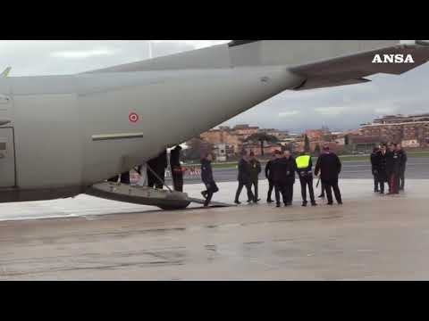 Crans-Montana, a Ciampino il C130 con il feretro di Riccardo Minghetti
