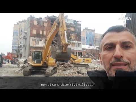 A 40 chilometri dalla Russia, piovono razzi ma Kharkiv resiste