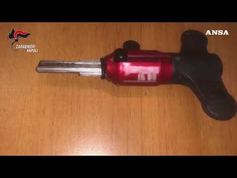 Avevano messo a segno un centinaio di furti in abitazione, 38 persone arrestate dai carabinieri