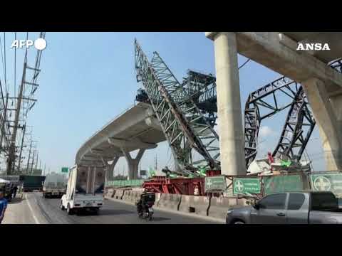 Nuovo incidente in Thailandia, crolla una gru alla periferia di Bangkok