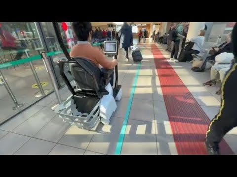 Treviso, un robot per l’assistenza delle persone con disabilità all’aeroporto
