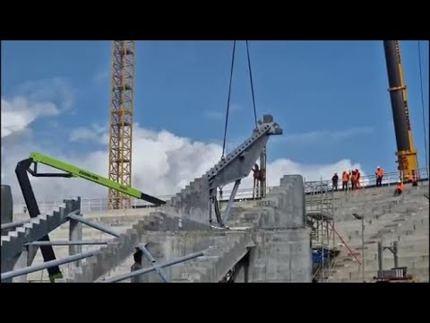 Stadio Franchi, ecco la prima trave che sostiene la curva Fiesole