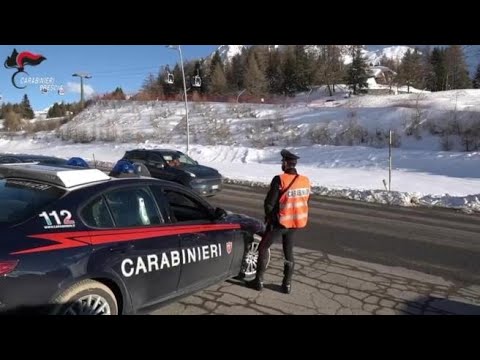 Controlli dei carabinieri a Ponte di Legno, identificate 96 perso