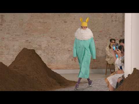 Moschino | Fall Winter 2026/2027 | Milan Fashion Week