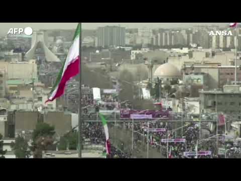 Manifestazioni in Iran per l’anniversario della Rivoluzione Islamica