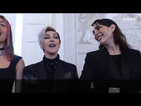 Cantanti di Sanremo intonano ‘Azzurro’ per Mattarella