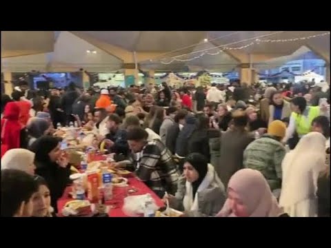 L’Iftar Street: l’incontro con la comunità islamica per il Ramadan, presenti Lepore, Prodi e Zuppi