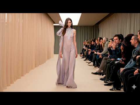 McQueen | Fall Winter 2026/2027 | Paris Fashion Week