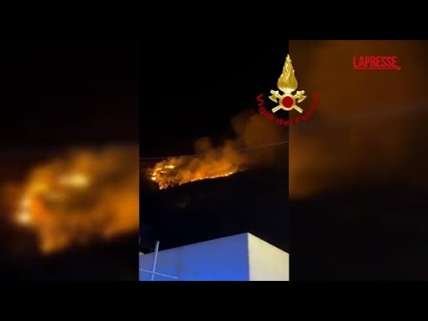 Ischia, spento nella notte l’incendio sul Monte Epomeo