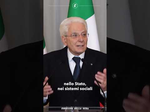 Mattarella sui pericoli del potere: “Un antidoto è l’autoironia. I potenti dovrebbero farne uso”