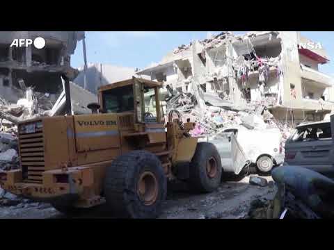 Idf, colpite infrastrutture di Hezbollah a Tiro