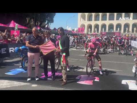 Giro d’Italia, Roma: la partenza dell’ultima tappa