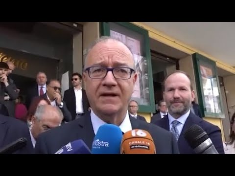 La gaffe di Valditara su Piersanti Mattarella: «Assassinato dalle Br». Il ministro: «Solo un lapsus»