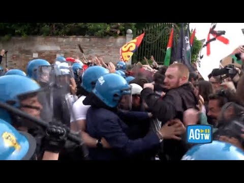 Biennale di Venezia, tensione al corteo contro Israele davanti all’Arsenale