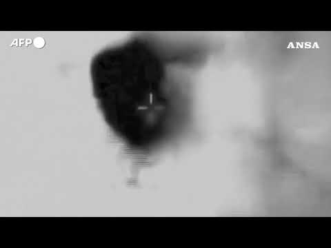 Filmati militari israeliani mostrano attacchi contro presunti obiettivi di Hezbollah