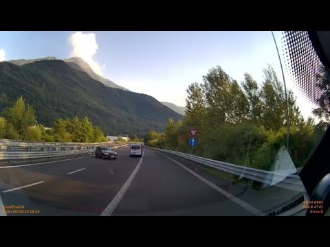 Colico, imbocca la statale contromano: automobilista salvato da un’ambulanza a sirene spiegate