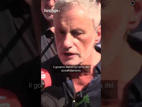 L’ex sindaco di Roma Gianni Alemanno lascia il carcere di Rebibbia: “Esco da innocente”