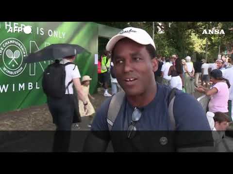 A Wimbledon torna Serena Williams, i fan la aspettano: “È un modello”