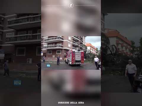 Roma, nubifragio e tromba d’aria nella zona di Montesacro: le immagini dei danni