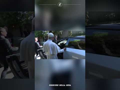 La nuova Ferrari elettrica Luce presentata anche a papa Leone a Castel Gandolfo