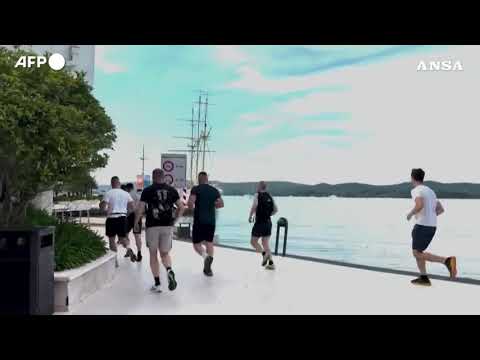 Macron fa jogging in Montenegro prima del vertice Ue-Balcani