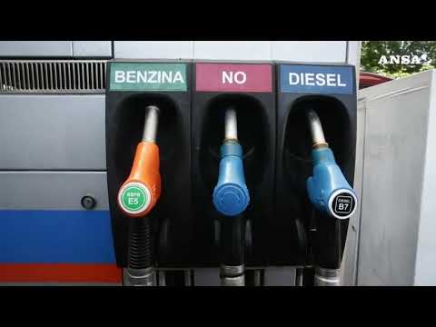 Taglio accise, scattano gli sconti sui carburanti dopo la proroga fino al 3 luglio