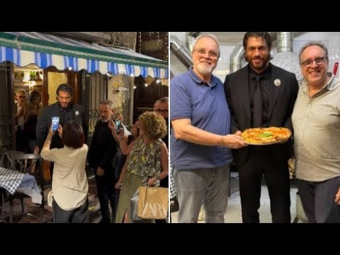 Cam Yaman a Napoli, lo stupore dei fan all’esterno di Brandi