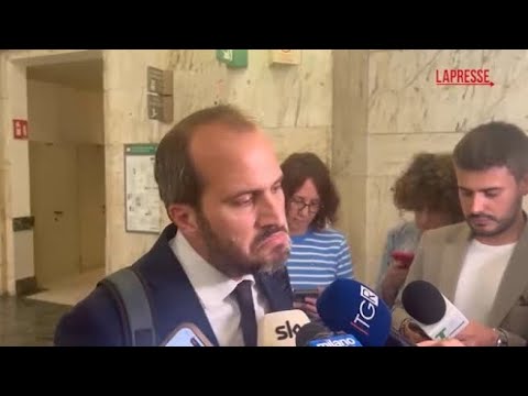 Milano, 22enne morto accoltellato in Certosa. Avvocato 19enne: «Ha confermato di essere un Latin …