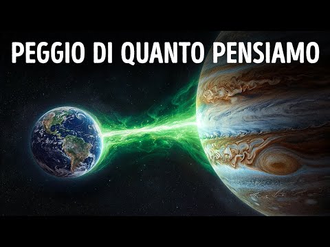 La NASA ha scoperto un lampo verde su Giove che non dovrebbe esserci