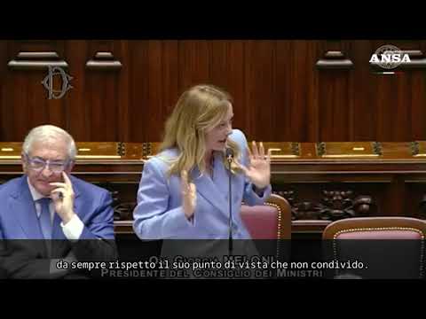 Meloni al M5S: “Qui senza mai indossare ginocchiere, mancato rispetto per le donne”