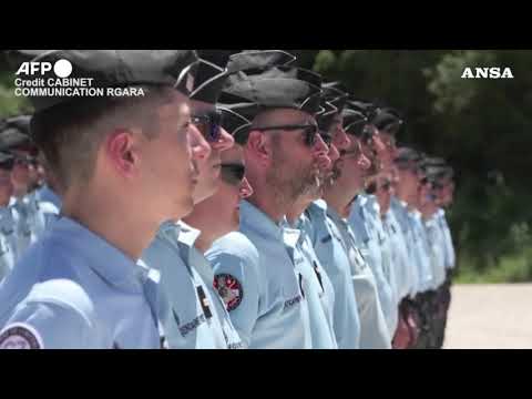 Una flotta di gendarmi francesi si prepara per G7 ad alta sicurezza