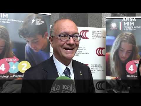 Valditara: “Femminicidio, tema che non si può liquidare con battute da avanspettacolo”