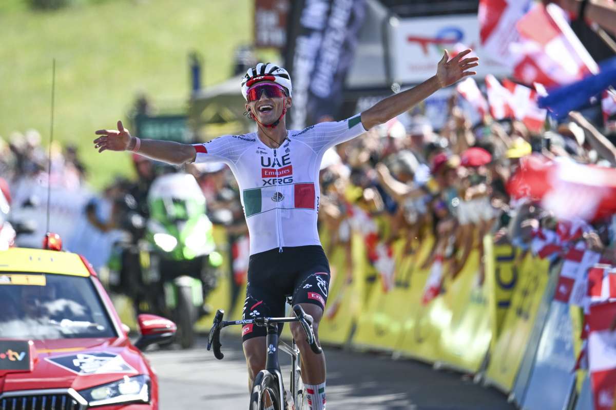 Del Toro vince 2^ tappa su Pogacar, Vingegaard resta leader del Tour