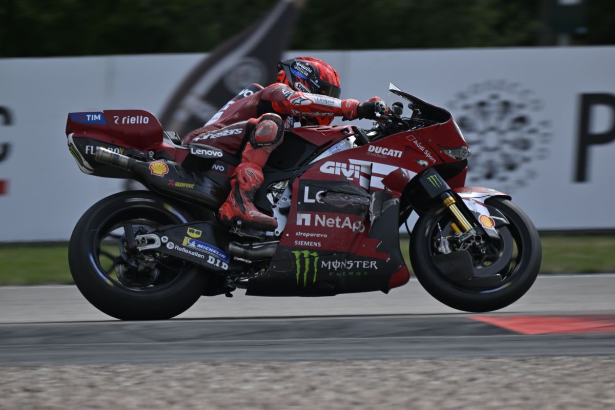 Marc Marquez vince la sprint in Germania, Di Giannantonio sul podio