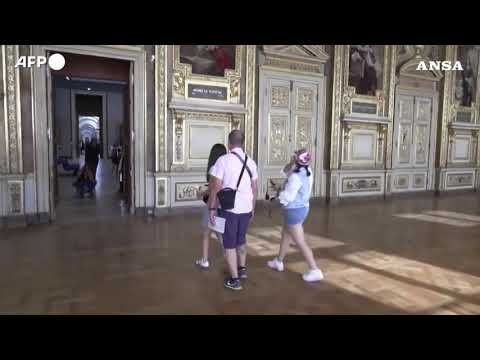 Louvre, la Galerie d’Apollon riapre al pubblico dopo il furto dell’ottobre 2025