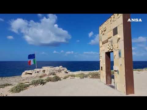 Lampedusa, ultimi preparativi per la visita di Papa Leone