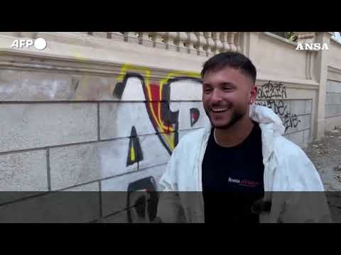 La battaglia di un giovane contro i graffiti a Roma: “Servono pene severe”