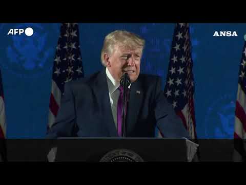 Trump: “Identità Usa sotto nuovo attacco dai nuovi arrivati nel nostro Paese”