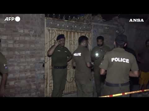 Pakistan, 14 bambini morti nel crollo del tetto di un centro di tutoraggio