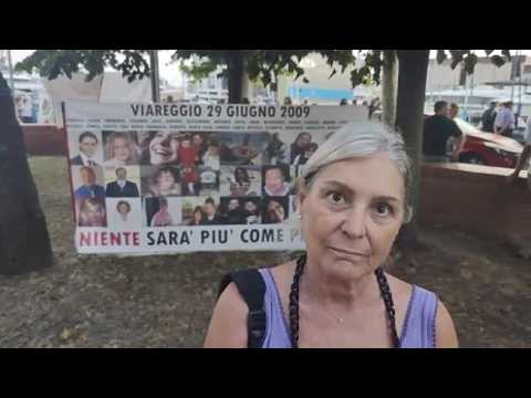 Strage di Viareggio, il corteo nel giorno dell’anniversario: «Abbiamo ottenuto giustizia, ora ser…