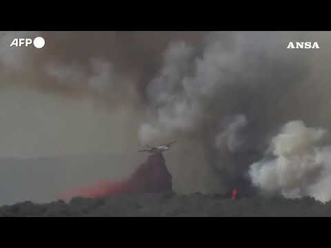 Vasti incendi nel Sud Europa, migliaia di persone evacuate