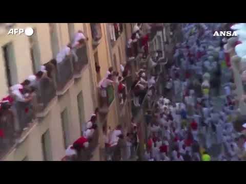 Spagna, cinque feriti a Pamplona nel primo encierro di San Fermin
