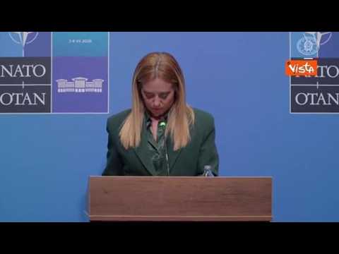 “Se mio nonno avesse le ruote…”, la battuta di Meloni in conferenza stampa al Vertice Nato