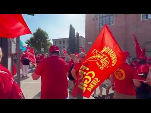 Almeno 5mila in corteo per lo sciopero dell’industria in Toscana: il video da Firenze